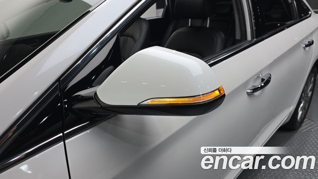 Hyundai Sonata 2015 — photo 32