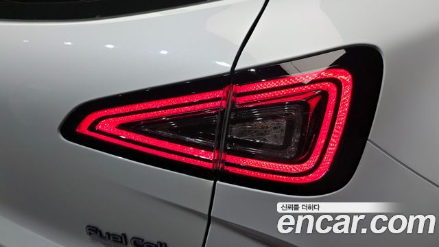 Hyundai Nexo 2023 — photo 9