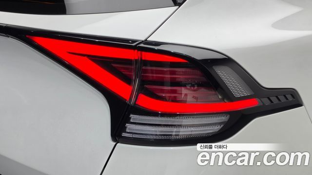 Kia Sportage 2022 — photo 9