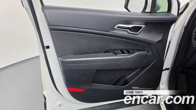 Kia Sportage 2022 — photo 14