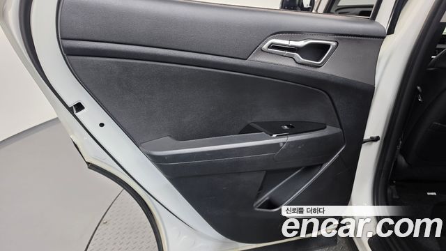 Kia Sportage 2022 — photo 15