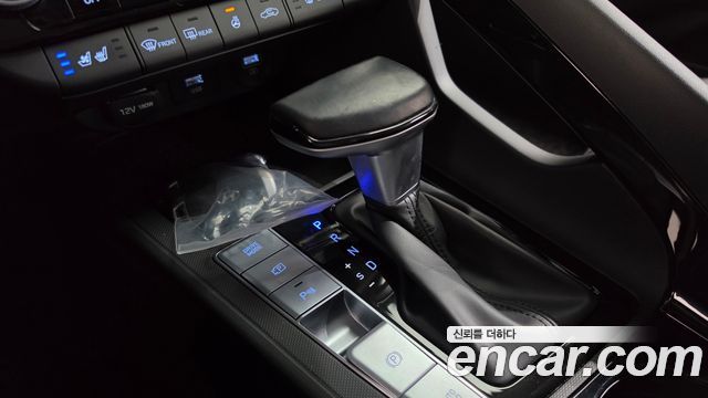 Hyundai AVANTE 2021 — photo 12