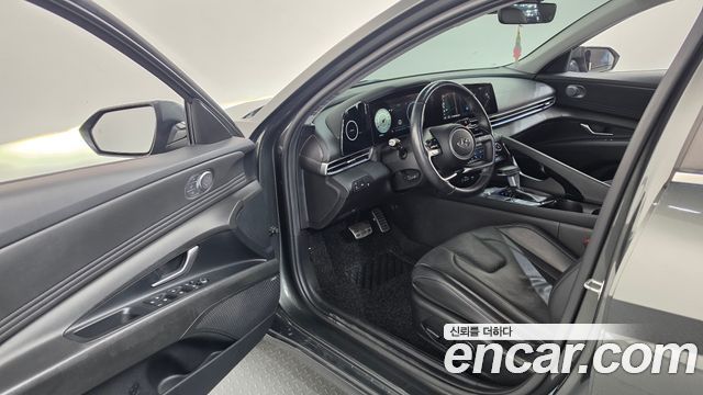 Hyundai AVANTE 2021 — photo 13