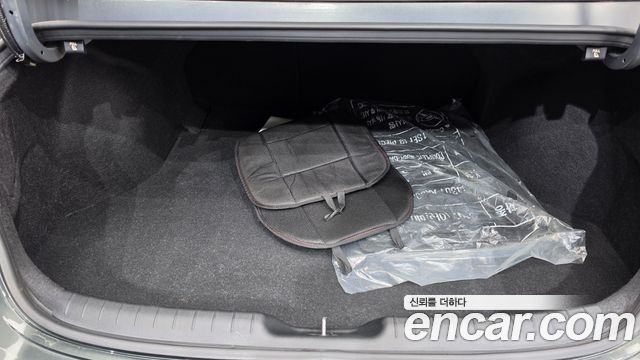 Hyundai AVANTE 2021 — photo 26