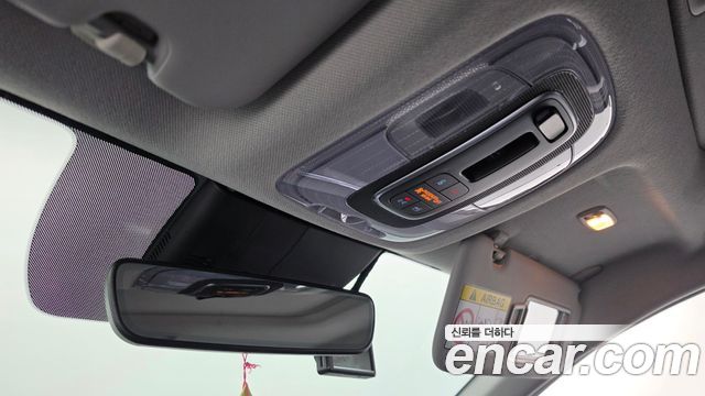 Hyundai AVANTE 2021 — photo 32