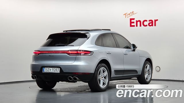 Porsche Macan 2019 — photo 2