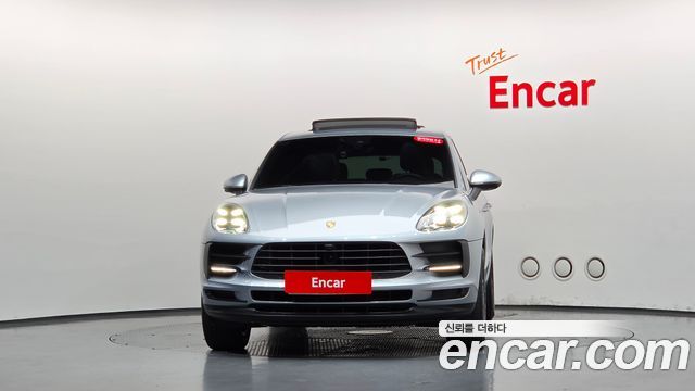 Porsche Macan 2019 — photo 3