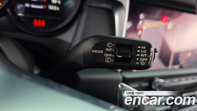 Porsche Macan 2019 — photo 33