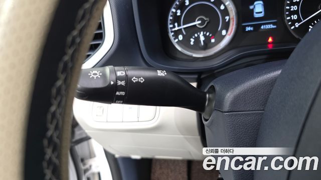 Hyundai Venue 2020 — photo 26