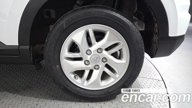 Hyundai Venue 2020 — photo 7
