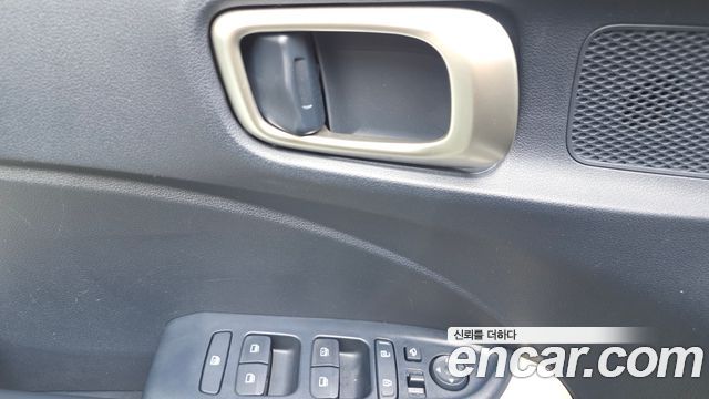 Hyundai Venue 2020 — photo 27