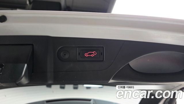 KG Mobility Rexton 2018 — photo 17