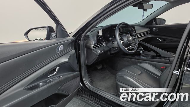 Hyundai AVANTE 2023 — photo 13