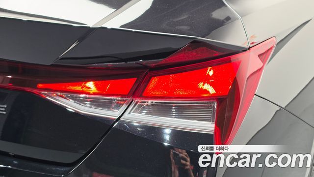 Hyundai AVANTE 2023 — photo 9
