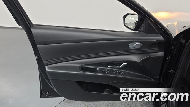 Hyundai AVANTE 2023 — photo 14
