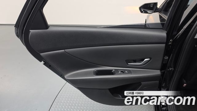 Hyundai AVANTE 2023 — photo 15