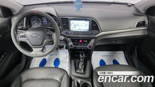 Hyundai AVANTE 2017 — photo 7
