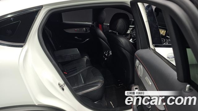 Mercedes-Benz GLC-Class 2018 — photo 11