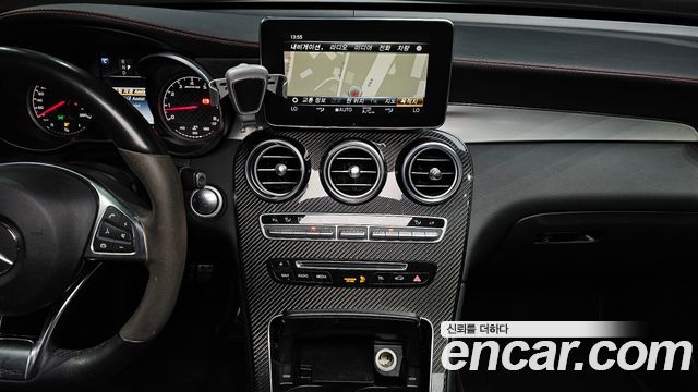 Mercedes-Benz GLC-Class 2018 — photo 14