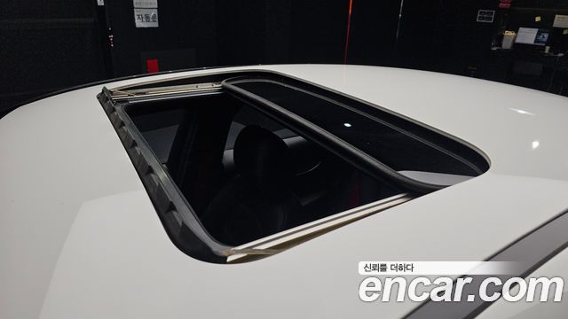 Mercedes-Benz GLC-Class 2018 — photo 19