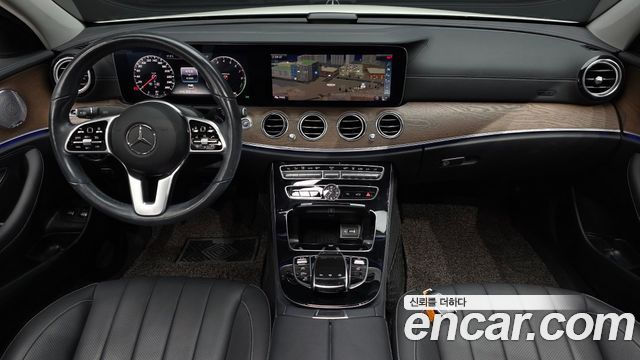 Mercedes-Benz E-Class 2019 — photo 7