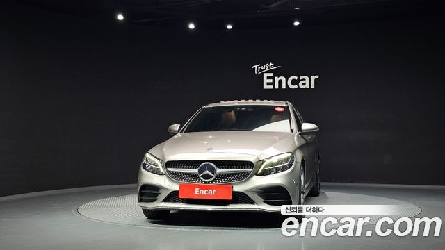 Mercedes-Benz C-Class 2019 — photo 3