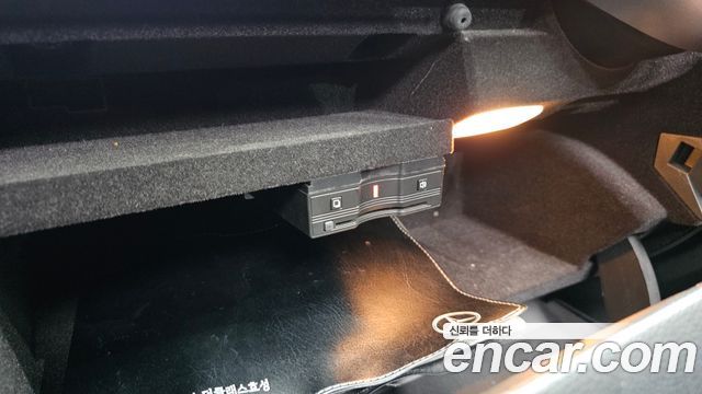 Mercedes-Benz C-Class 2019 — photo 33