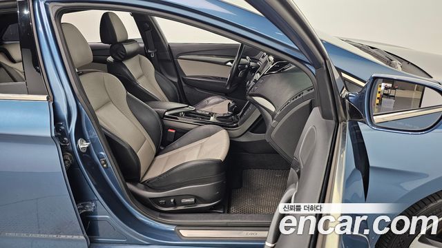 Hyundai i40 2016 — photo 10