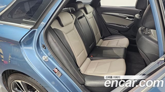 Hyundai i40 2016 — photo 11