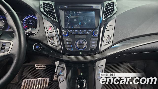 Hyundai i40 2016 — photo 13