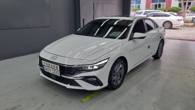Hyundai AVANTE 2025 — photo 1