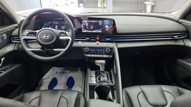 Hyundai AVANTE 2025 — photo 7