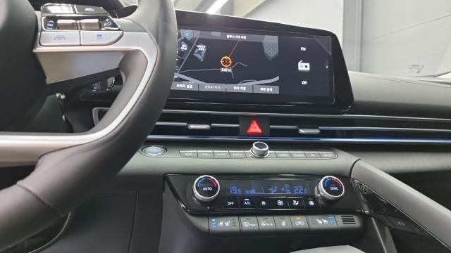 Hyundai AVANTE 2025 — photo 14