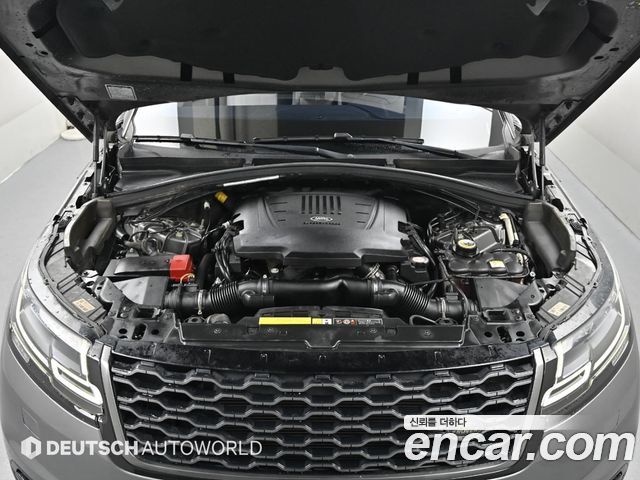Land Rover Range Rover Velar 2018 — photo 6