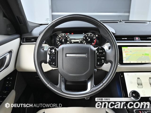 Land Rover Range Rover Velar 2018 — photo 13