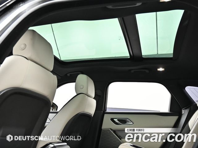 Land Rover Range Rover Velar 2018 — photo 18