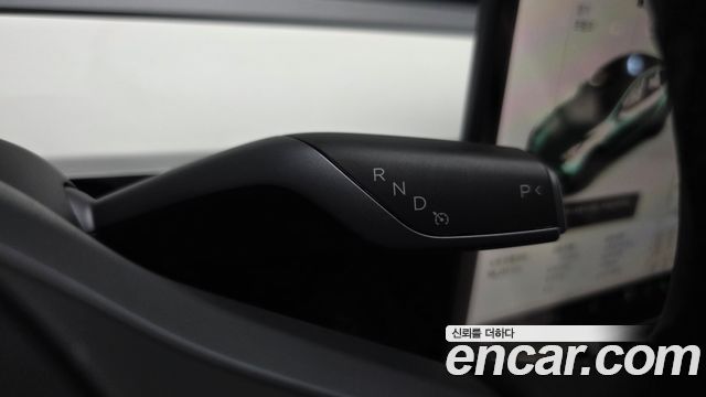 Tesla Model Y 2021 — photo 12