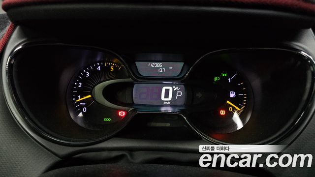 Renault Korea QM3 2014 — photo 11