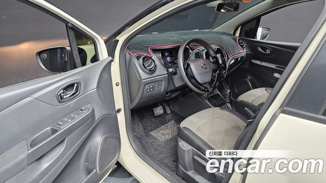 Renault Korea QM3 2014 — photo 13