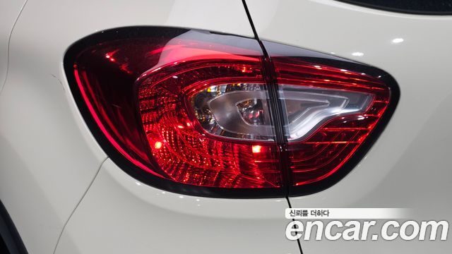Renault Korea QM3 2014 — photo 9