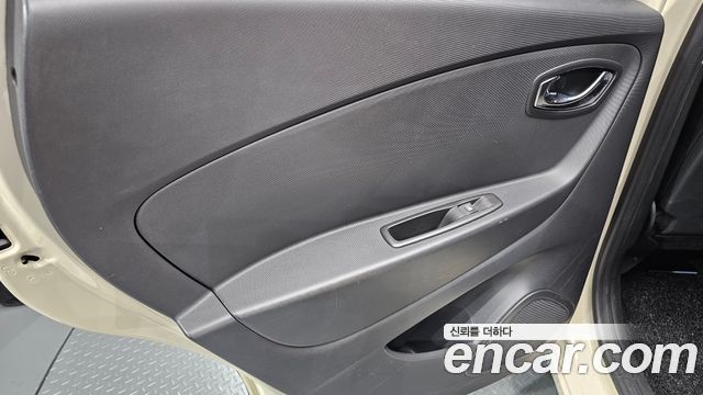 Renault Korea QM3 2014 — photo 15