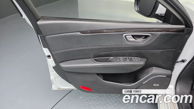 Renault Korea SM6 2019 — photo 14