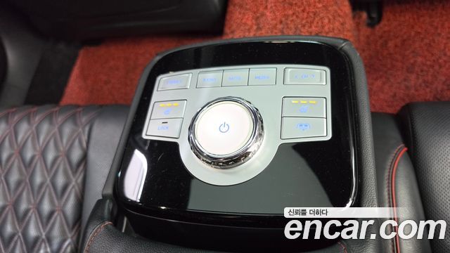 Genesis G80 2023 — photo 24