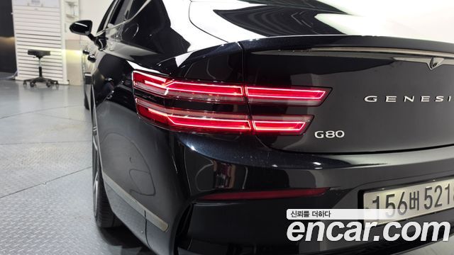 Genesis G80 2023 — photo 9