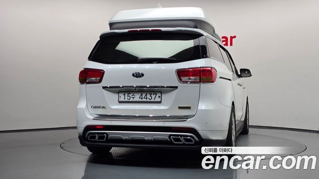 Kia Canival 2016 — photo 4