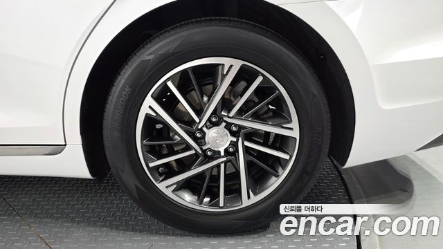 Hyundai Grandeur 2022 — photo 7
