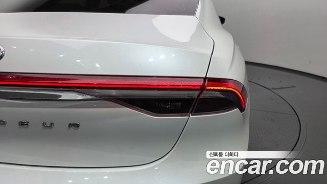 Hyundai Grandeur 2022 — photo 9
