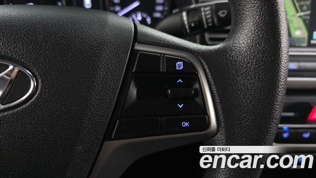 Hyundai AVANTE 2018 — photo 29