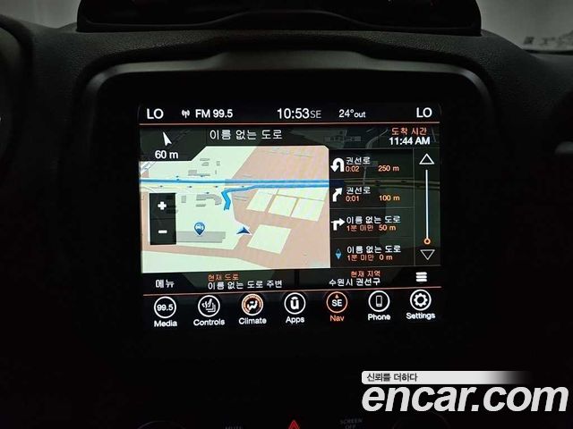 Jeep Renegade 2019 — photo 14