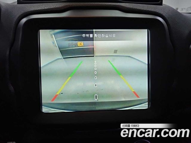 Jeep Renegade 2019 — photo 15